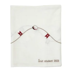 BORDLØBER RØD STUDENT 2023 35X160 CM