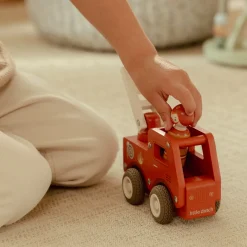 BRANDBIL M/TRÆFIGUR