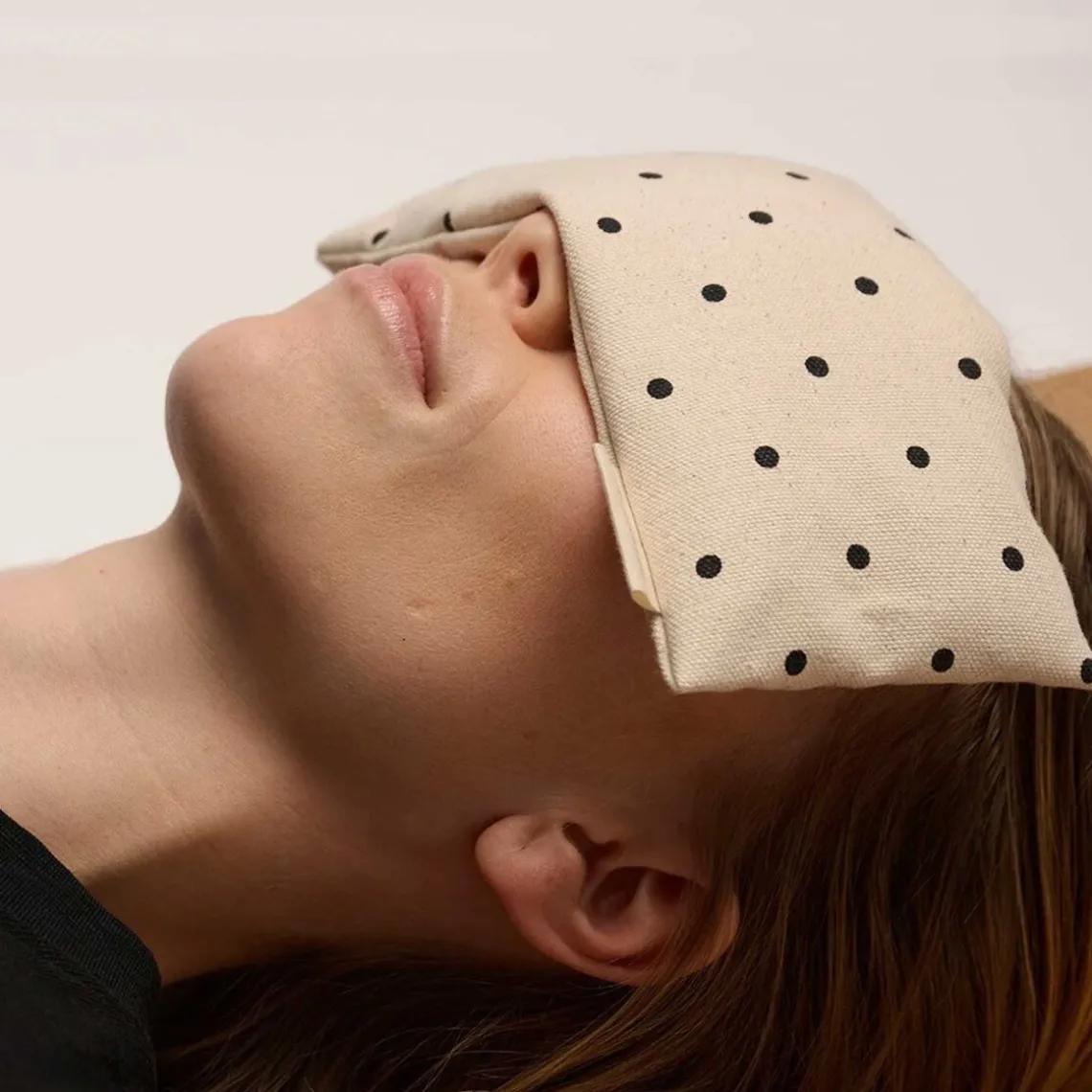 DOTTED EYE PILLOW | ECRU/BLACK DOTS