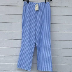 ELINA BUKSER | BLUE STRIPE