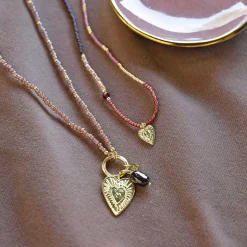 FANTASTIC GARNET NECKLACE