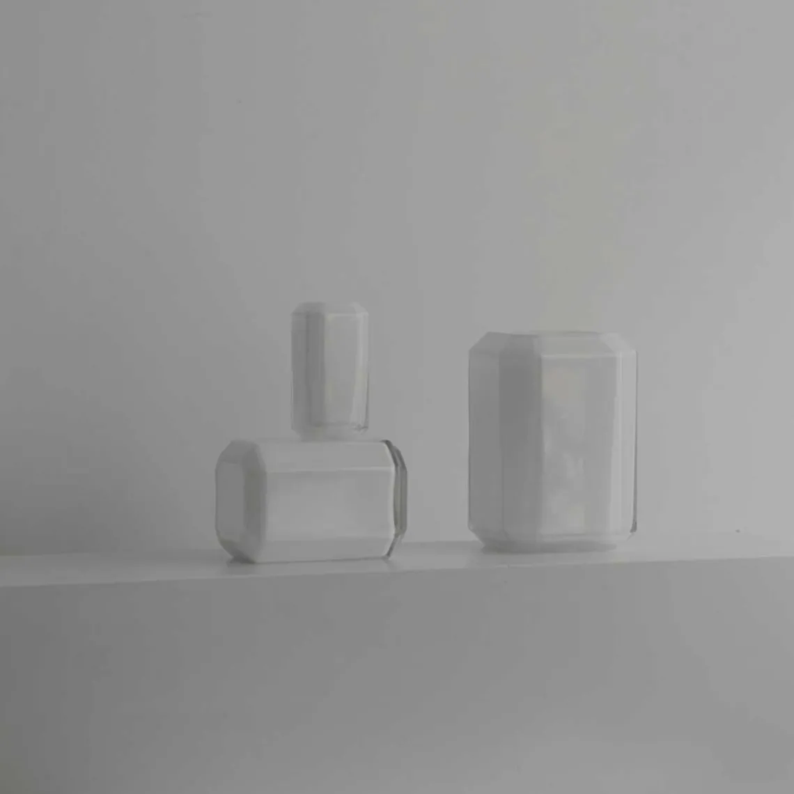 JEWEL VASE H26 CM | OPAL WHITE