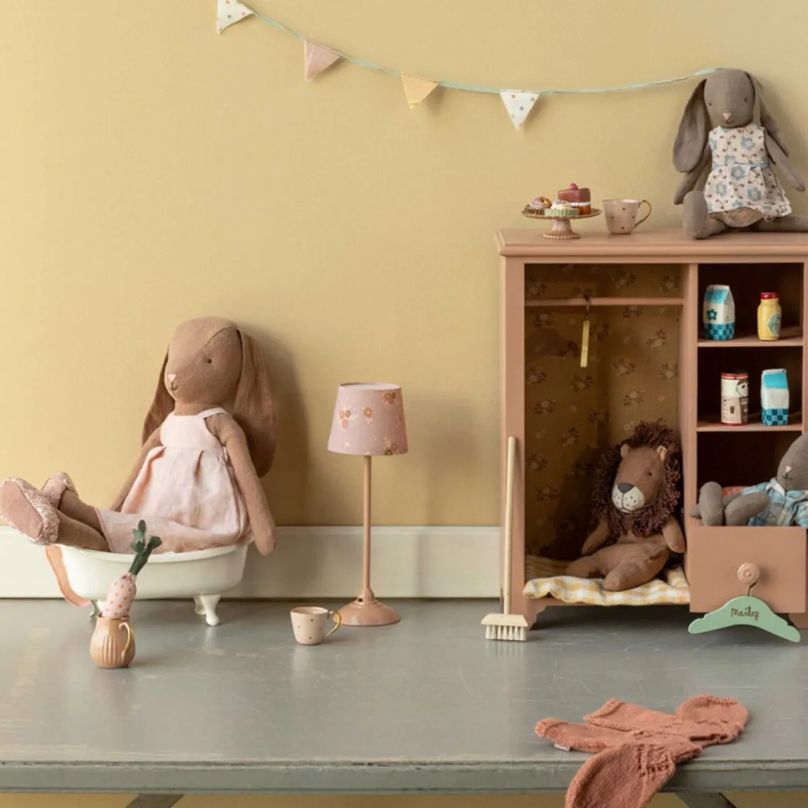 KANIN STR. 3 - BRUN - KJOLE OG SKO