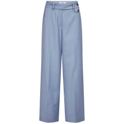 KIANA PIN PLEAT PANTS | PALE BLUE