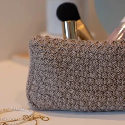 KNITTED CLUTCH | TIGER MELANGE