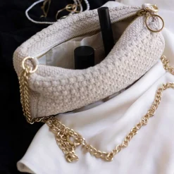 KNITTED CLUTCH CROSSBODY CHAIN | BEIGE MELANGE