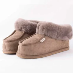 LENA HJEMMESKO I FÅRESKIND | STONE