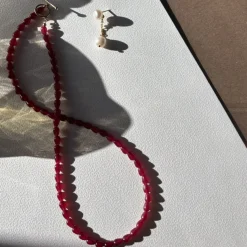 LOVE DROP NECKLACE | FORGYLDT/BURGUNDY