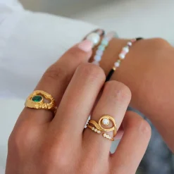 MY LOVE ROCK W GREEN STONE RIN