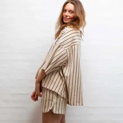 NARAM GYM SHORTS | CREME/INK