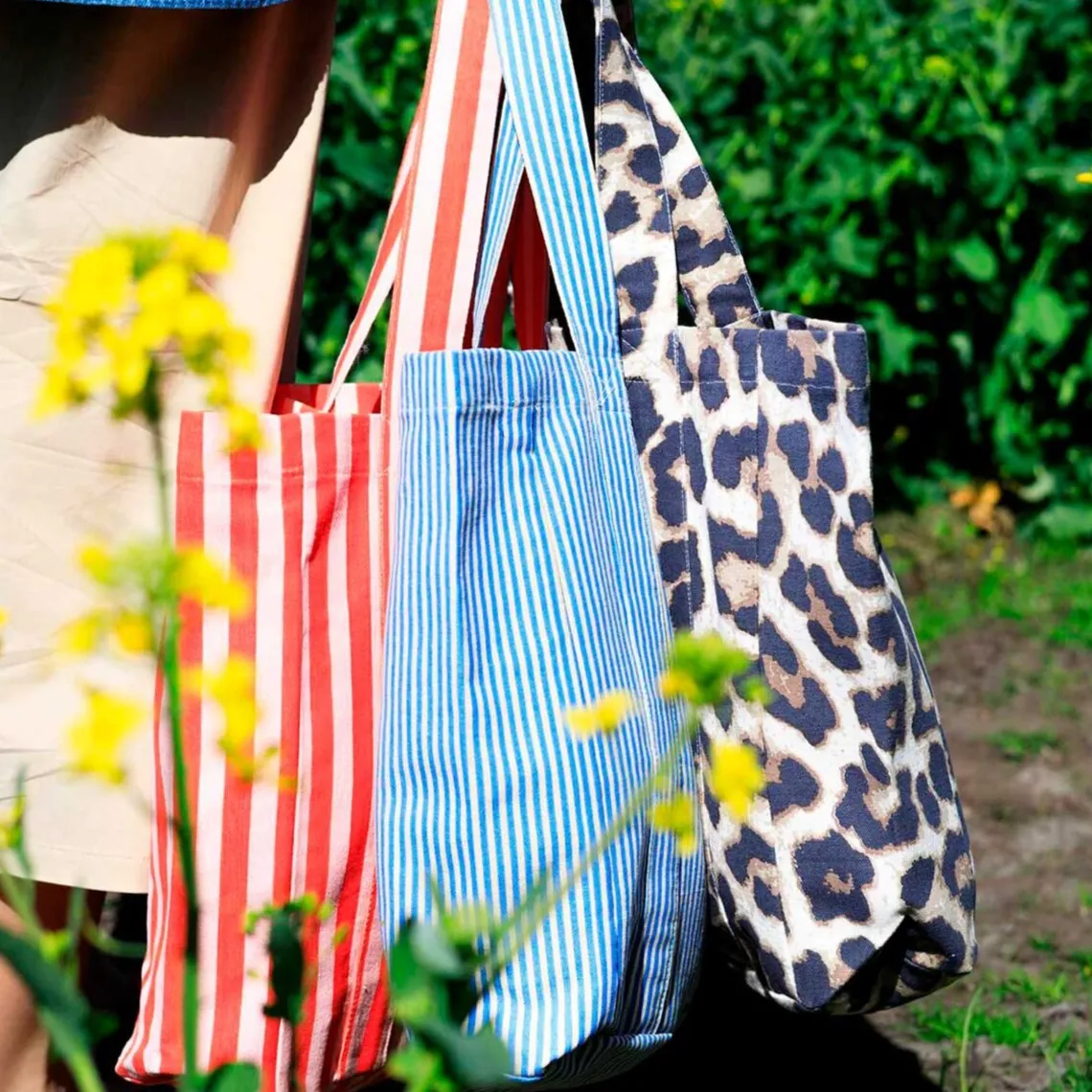 NELLA CANVAS BAG | RED/ROSE