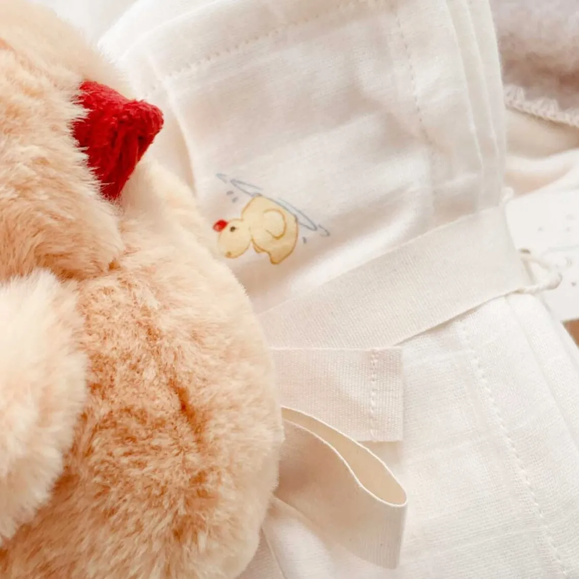 NUVOLI 10-PACK MUSLIN CLOTH | ANTIQUE WHITE