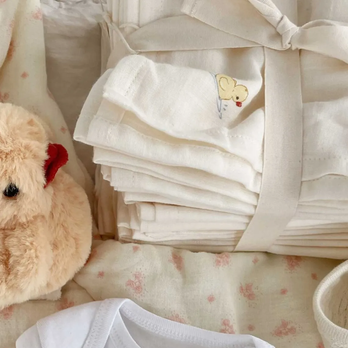 NUVOLI 10-PACK MUSLIN CLOTH | ANTIQUE WHITE