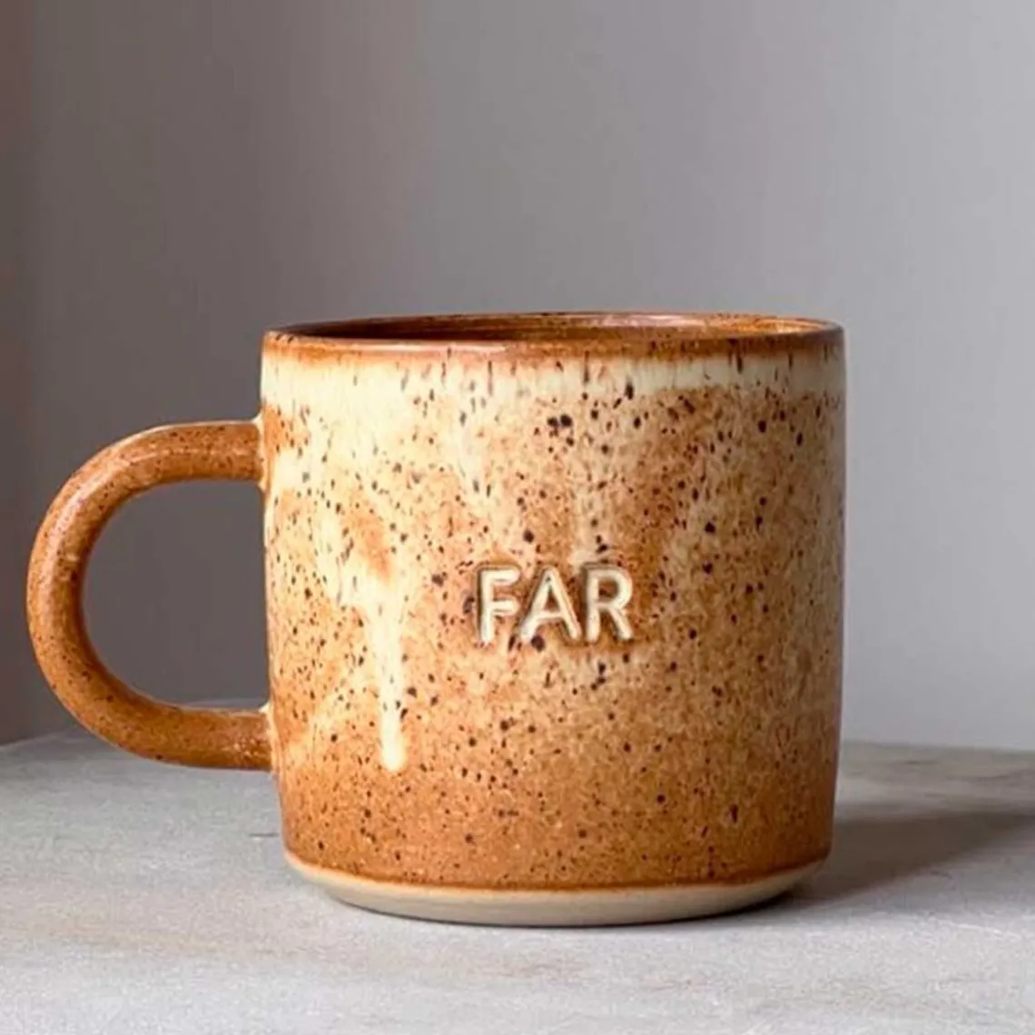 ODA KOP M/NAVN I STENTØJ 8X8CM | FAR/BRUN