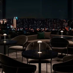 PEBBLE GENOPLADELIG BORDLAMPE | GRAPHITE BRUSHED