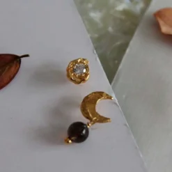 PETIT CLAIRE DE LUNE EARRING | MOCHA