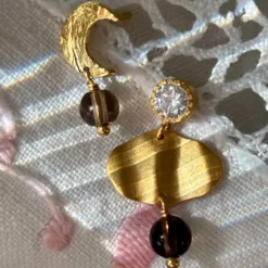 PETIT CLEO MOCHA EARRING | FORGYLDT