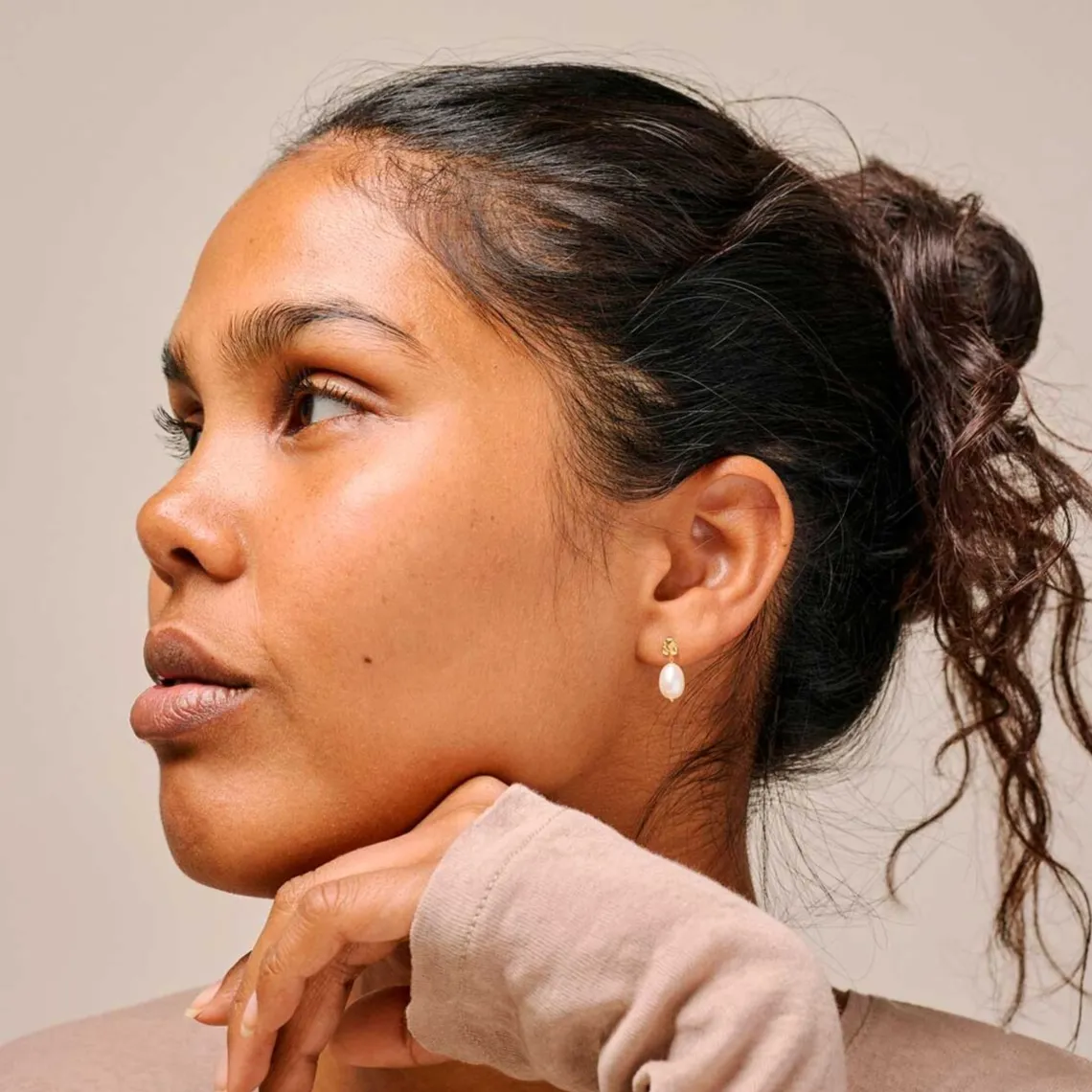 POE PEARL ØRERINGE | FORGYLDT