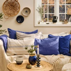 PUDE NATUR M/STRIBER 50X70 CM | HVIDE/LYSEBLÅ STRIBER