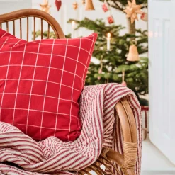 QUILT SAND M/RØDE STRIBER