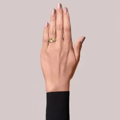 REFLECTION SIGNET RING | FORGYLDT