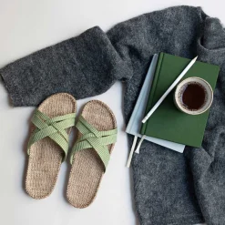 SHANGIES WOMAN NO. 1 | GREEN LEAVES