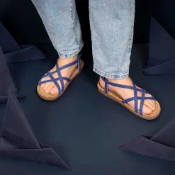 SHANGIES WOMAN NO. 2 | OCEAN DROPS