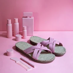 SHANGIES WOMAN NO. 1 | PALE PINK