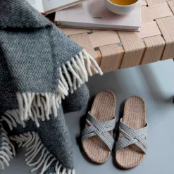 SHANGIES WOMAN NO. 1 | WHITE STRIPES