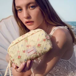 STARDUST TASKE - ROSES AND SHELLS