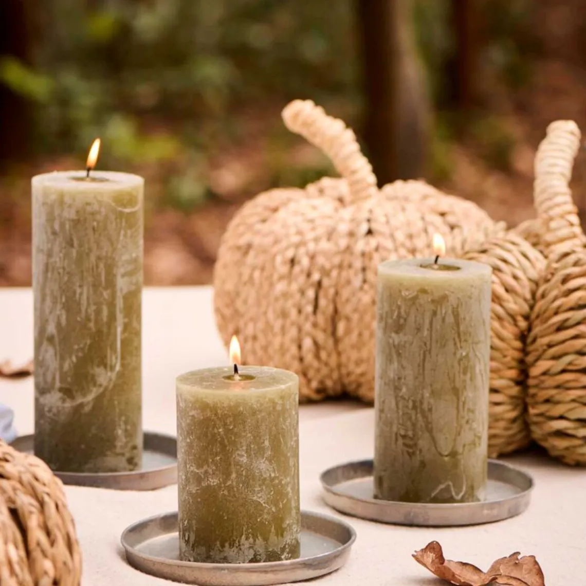 STEARINLYS - RUSTIK | OLIVENGRØN