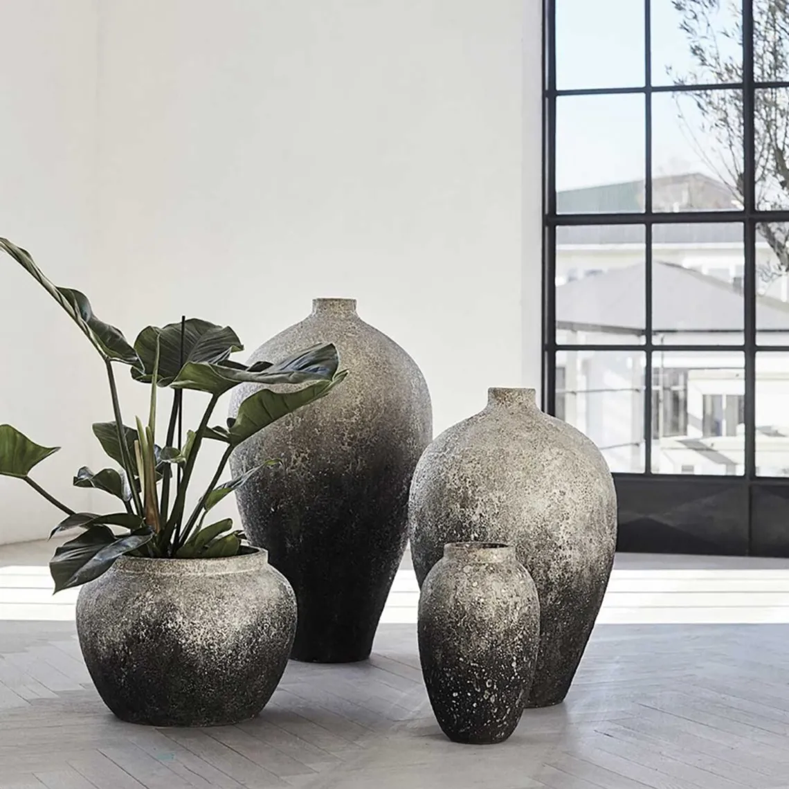 STORY KRUKKE 60 CM | GRÅ