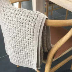 STRIKKET PLAID 140X160 CM - SQUARE | KHAKI