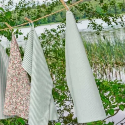 VISKESTYKKE 50X70 CM | BRED AQUA/HVID